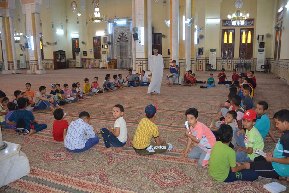 وزير الأوقاف يتفقد البرنامج الصيفي للطفل في الوادي الجديد (1)