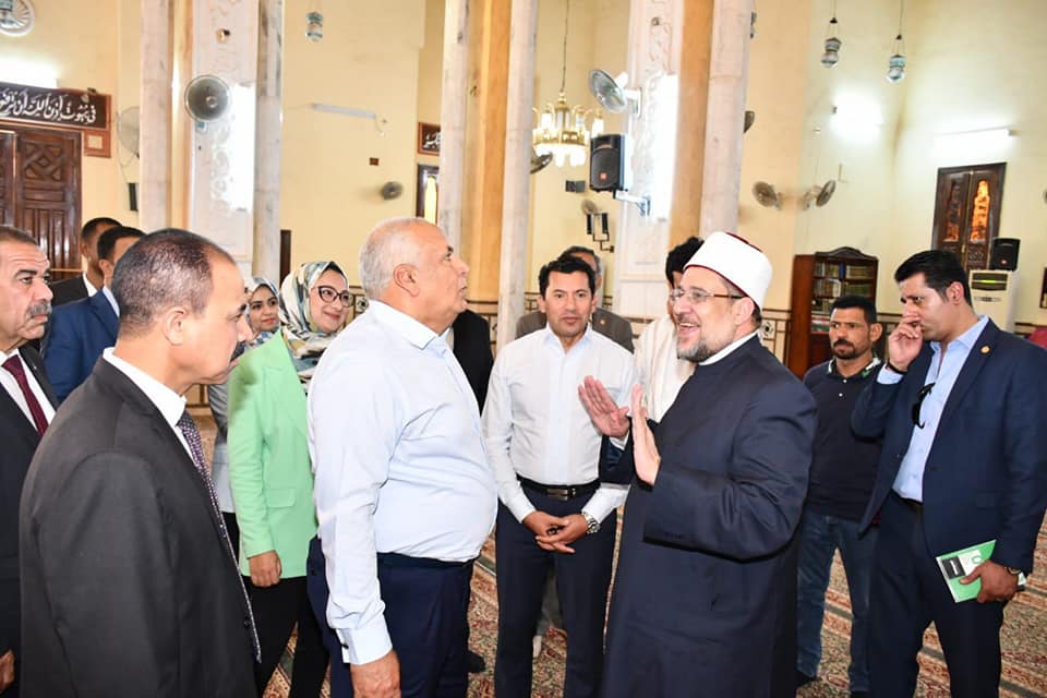 وزير الأوقاف يتفقد البرنامج الصيفي للطفل في الوادي الجديد (2)