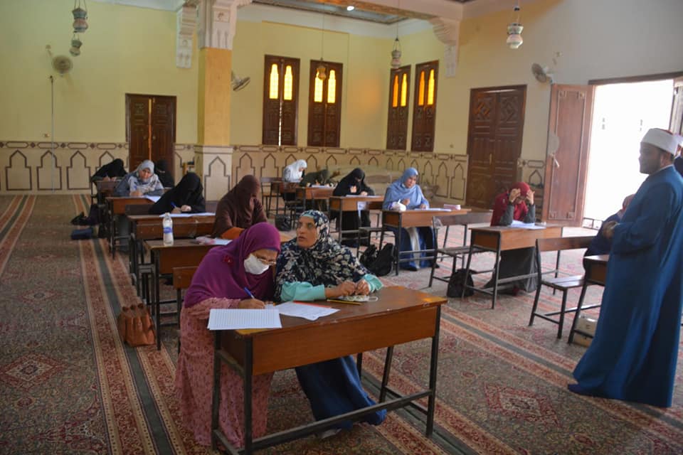وزير الأوقاف يتفقد البرنامج الصيفي للطفل في الوادي الجديد (5)