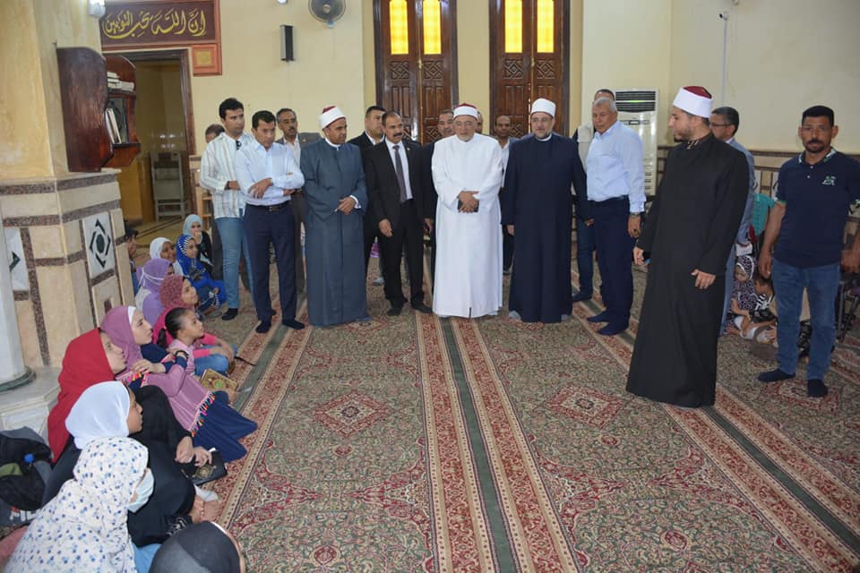 وزير الأوقاف يتفقد البرنامج الصيفي للطفل في الوادي الجديد (7)