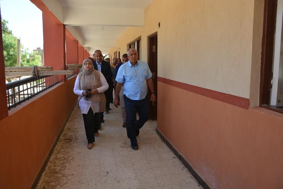 إنشاء مدرسة تكنولوجية WE بواحة الخارجة في الوادي الجديد (2)