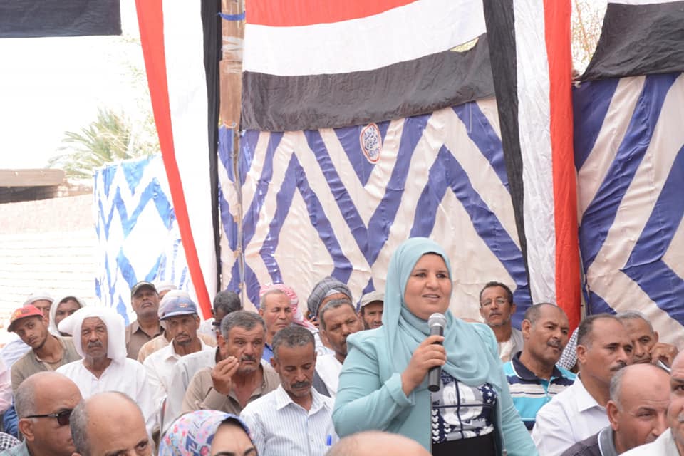 محافظ الوادي الجديد يفتتح موسم حصاد التمور ويُطلق المبادرة المجتمعية اتقوا النار ولو بشقّ تمرة (9)