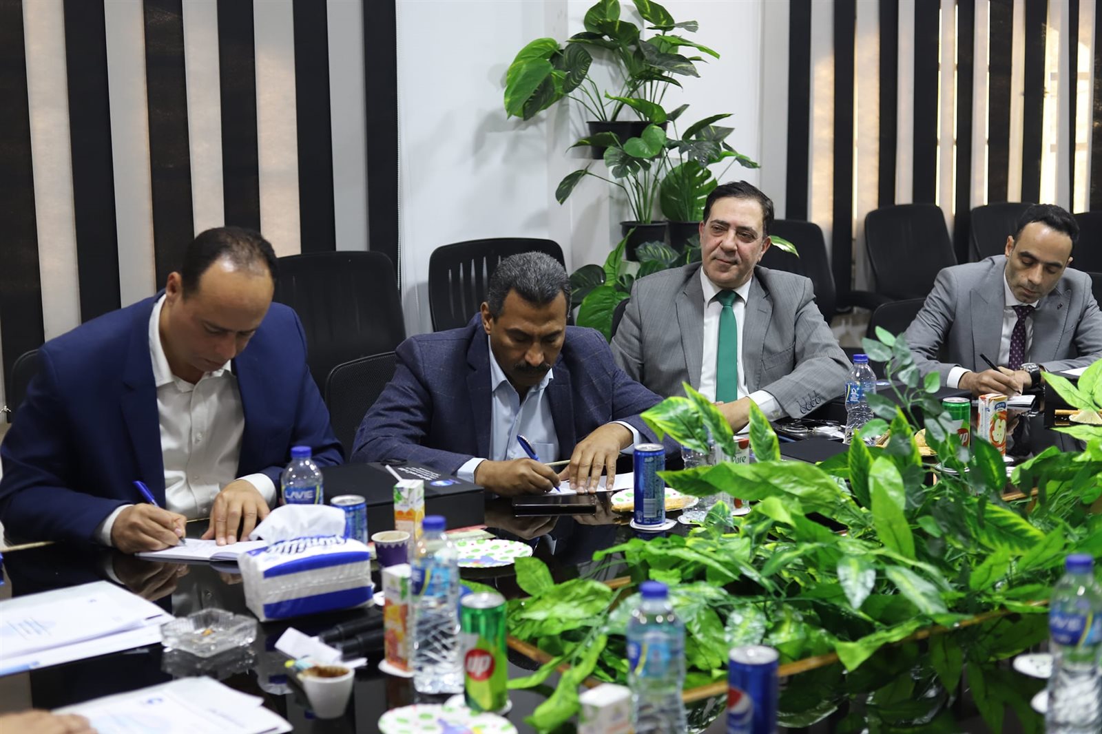 النائب أحمد عبدالجواد يستعرض الأوضاع التنظيمية لحزب مستقبل وطن