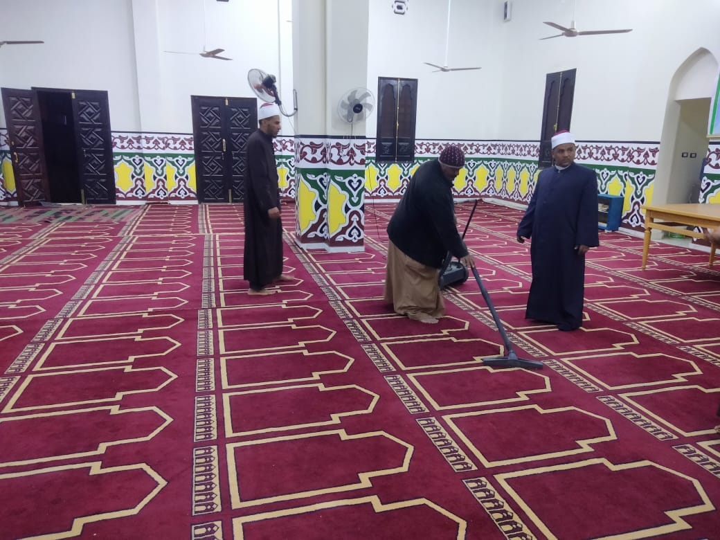 أوقاف الوادي الجديد تجهز 330 مسجدا لأداء صلاة التراويح في رمضان (1)