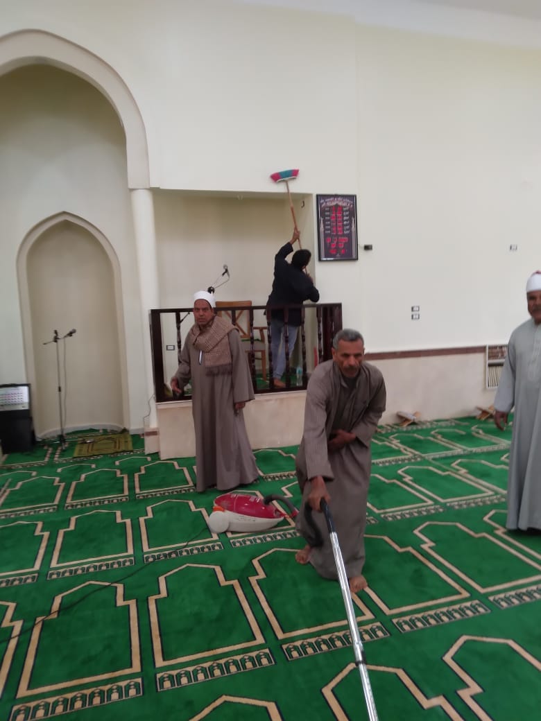 أوقاف الوادي الجديد تجهز 330 مسجدا لأداء صلاة التراويح في رمضان (8)