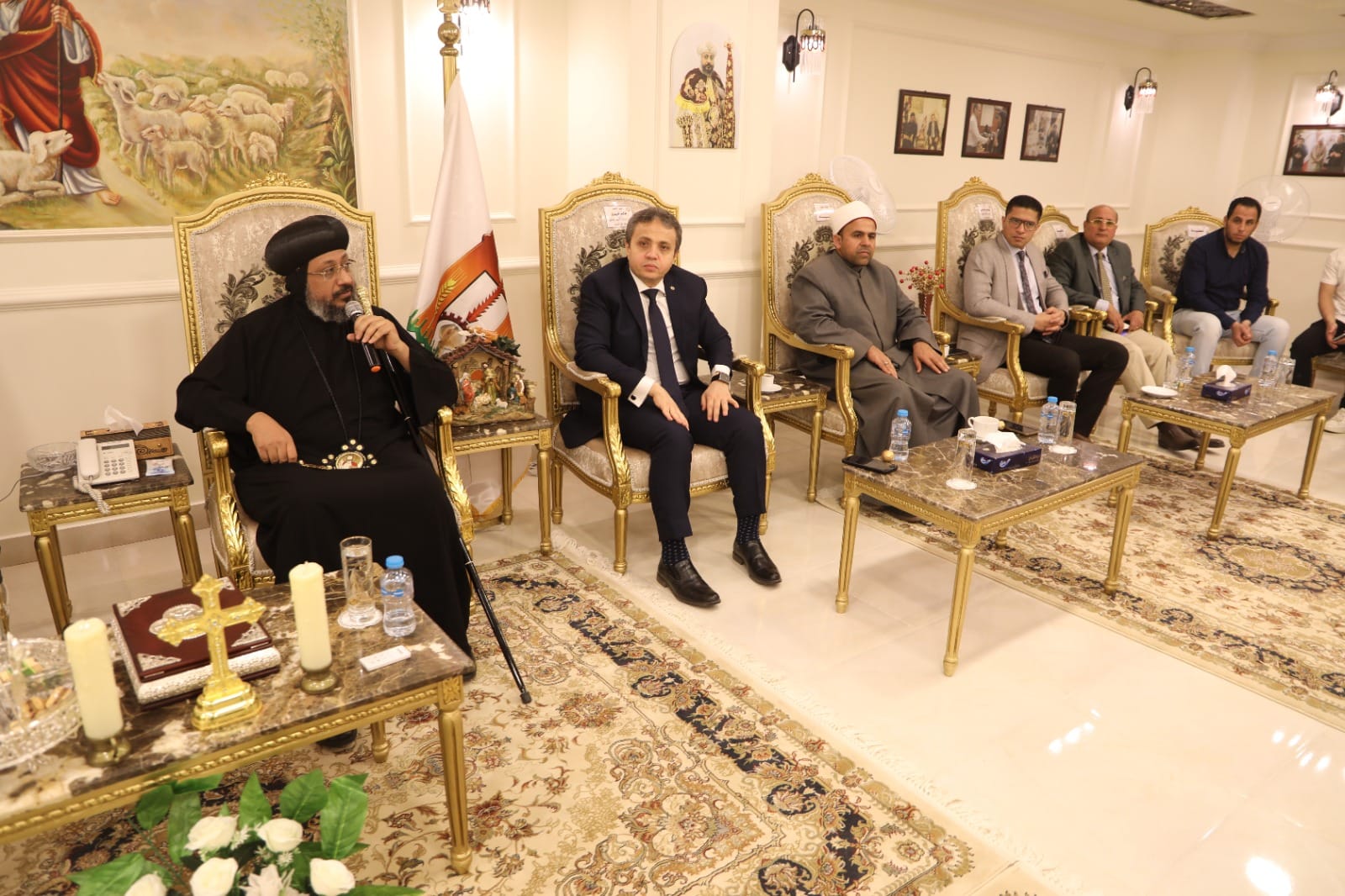 محافظ الوادي الجديد يقدم التهنئة بعيد القيامة المجيد (3)