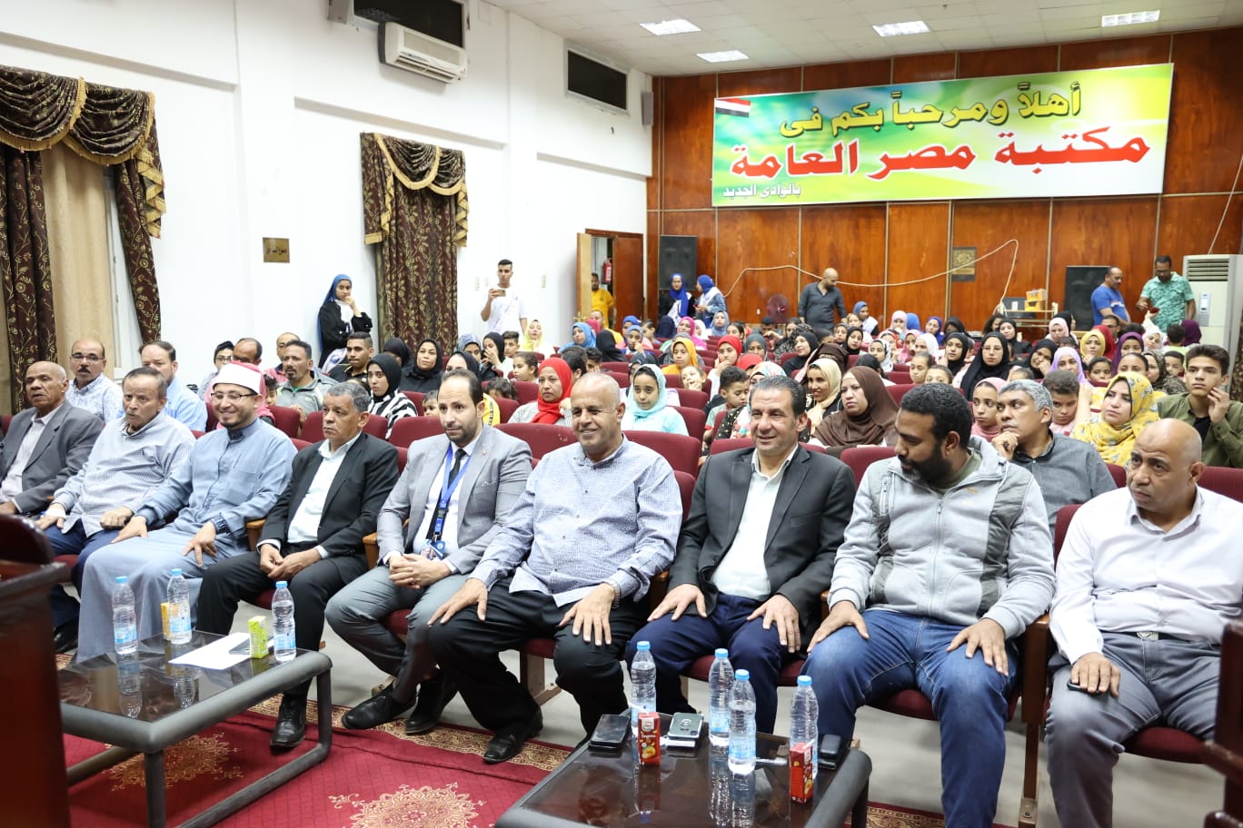 تكريم 70 فائزا في مسابقة دينية وحفظة القران الكريم وذوي الهمم والأيتام بالوادي الجديد (11)