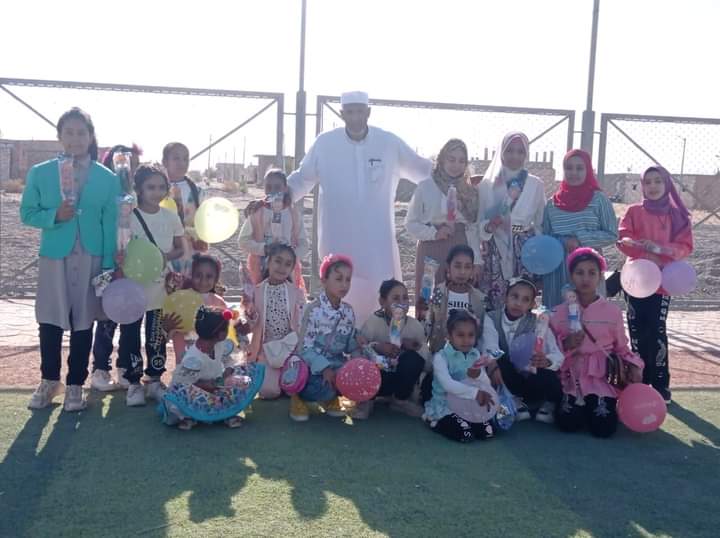 العاب وهدايا مجانية للأطفال بمراكز الشباب في اليوم الثانى بمبادرة العيد أحلى بالوادى الجديد (1)