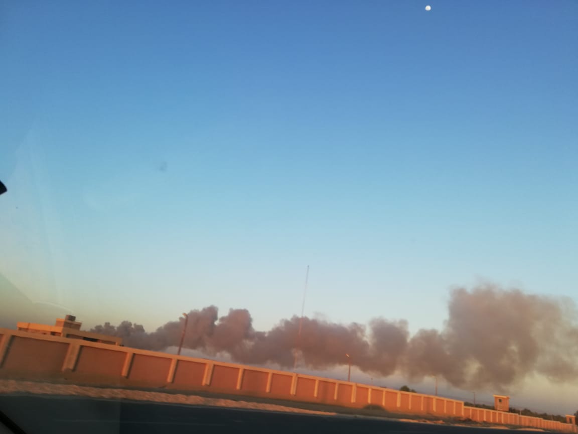 اخماد حريق هائل في مستنقعات بركة الصرف الصحي بالوادي الجديد (5)