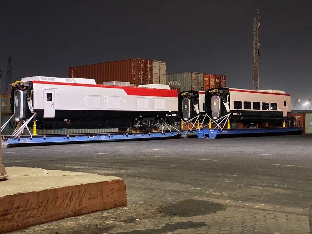 78664-بدء-توريد-عربات-قطار-تالجو-السادس-إلى-مصر-(2)