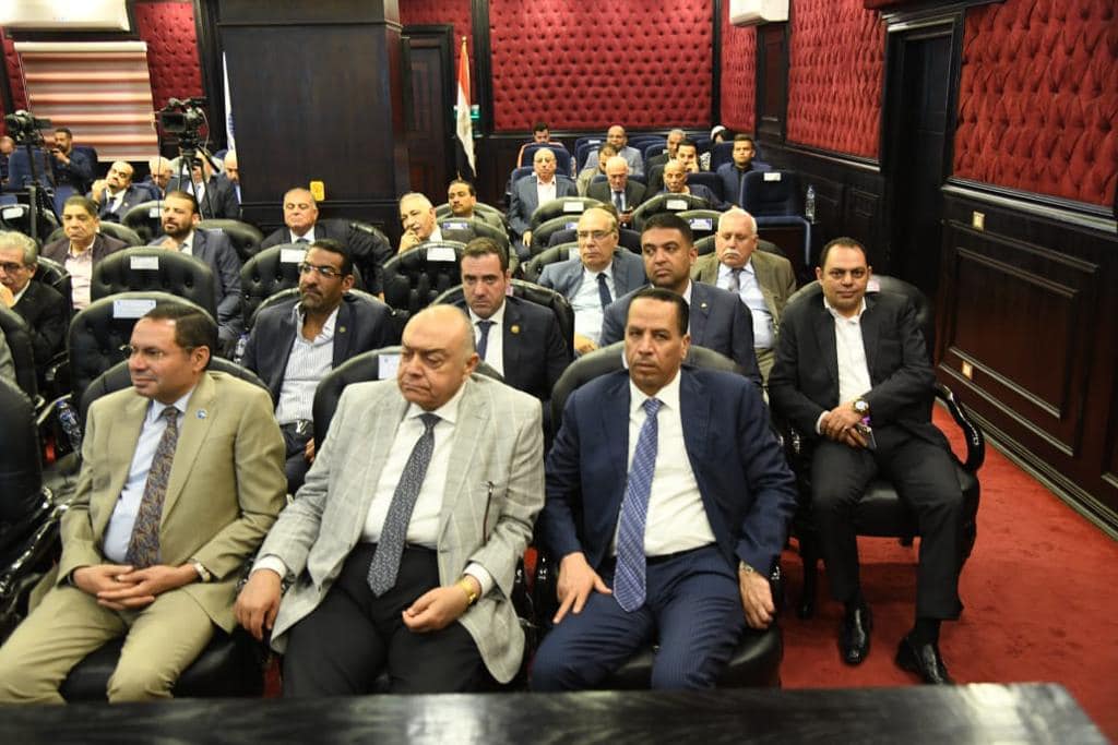 قضايا الإصلاح الإداري على طاولة نقاش مستقبل وطن بمشاركة أمانات المحافظات