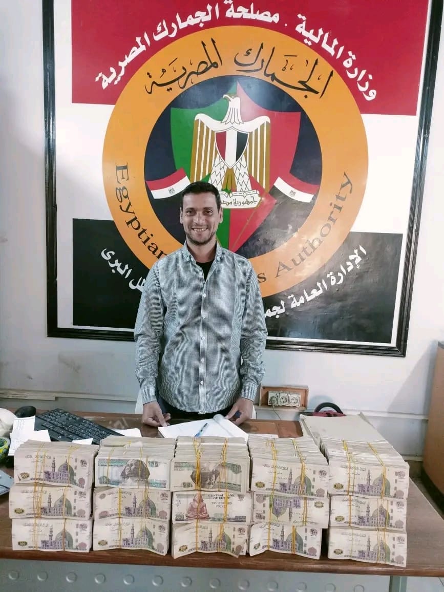 144281-جمرك-قسطل-البري-يضبط-محاولة-تهريب--(4)