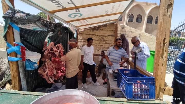 اللحمة البلدي بـ250 جنيه..وخضر وفاكهة مخفضة بمنافذ الوادي الجديد (3)