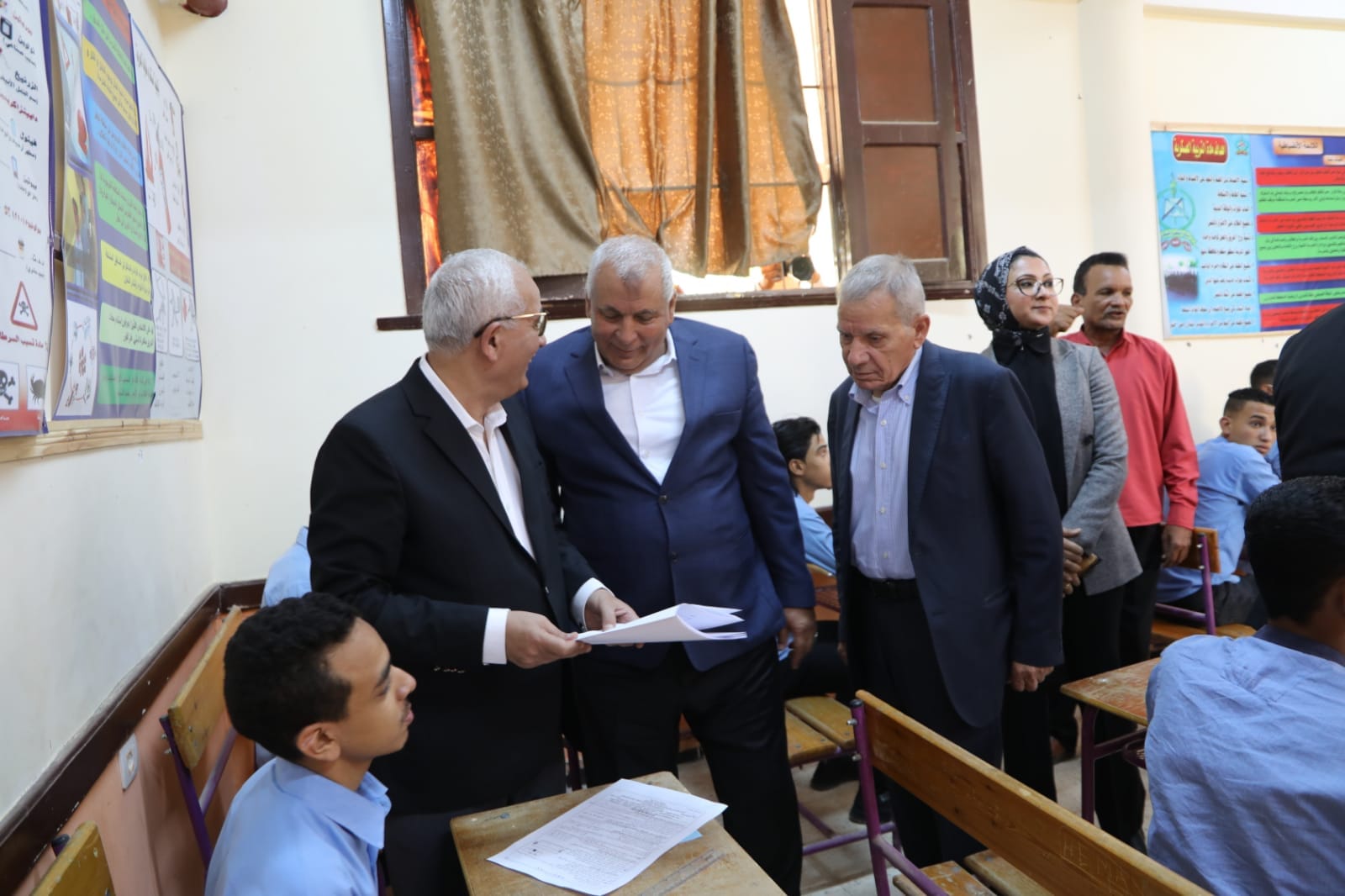 حجازي والزملوط يتفقدان امتحانات الدبلومات الفنية بالمدرسة الثانوية الصناعية العسكرية (7)