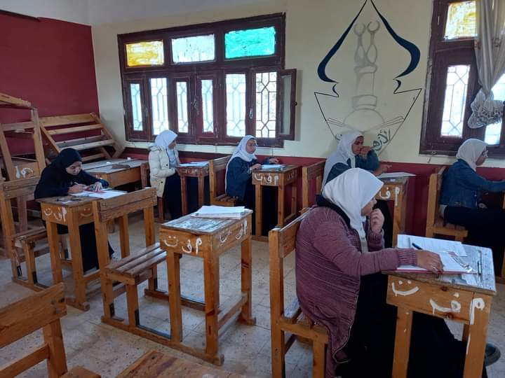 إنطلاق قطار إمتحانات الشهادة الثانوية الأزهرية بالوادي الجديد (2)