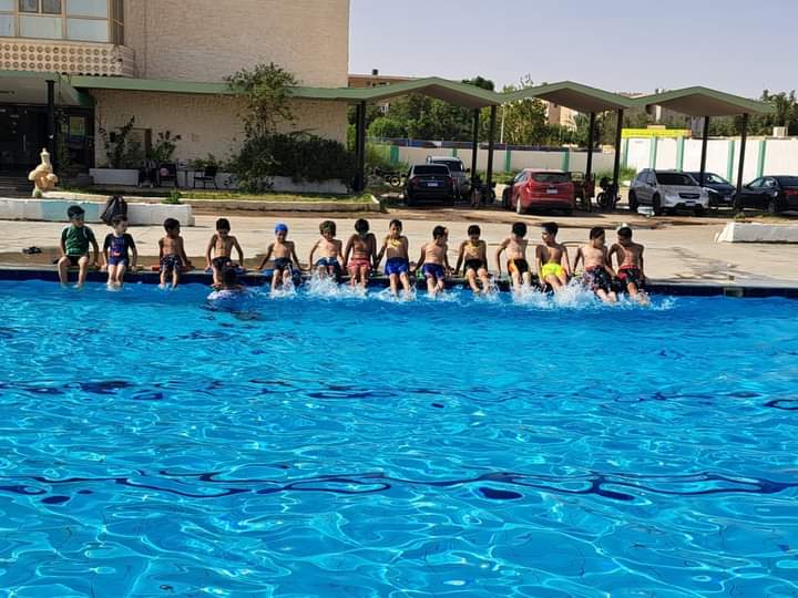 تزايد الإقبال علي حمامات السباحة بالوادي الجديد (4)