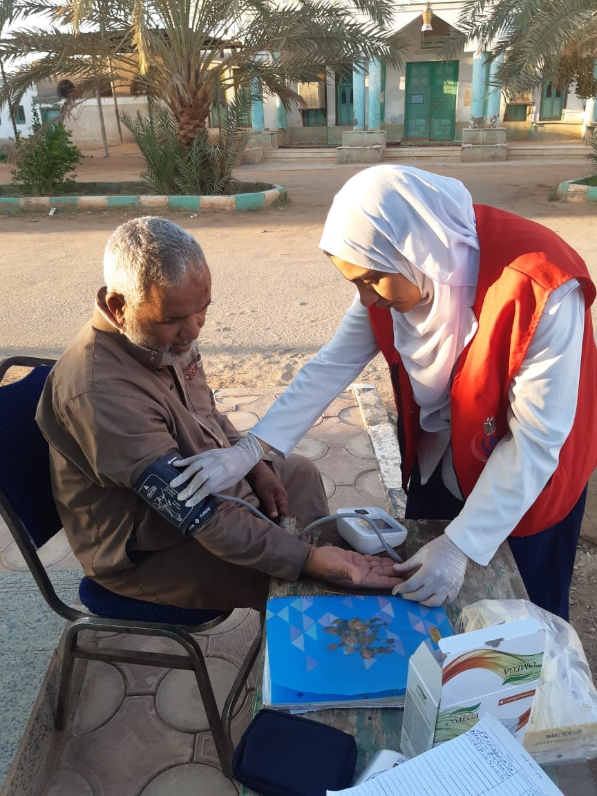 الكشف الطبي على 16797 مواطن بمبادرات 100 يوم صحة بالوادي الجديد (1)