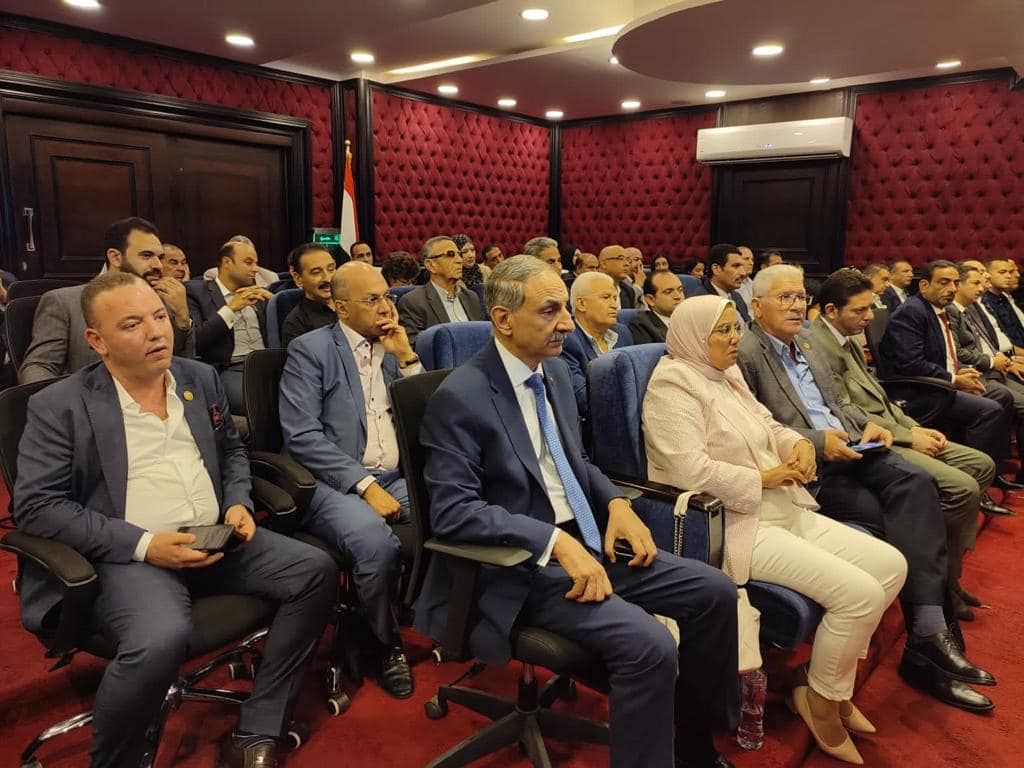 أمين تنظيم مستقبل وطن يلتقي بأمناء الحزب والهيئة البرلمانية