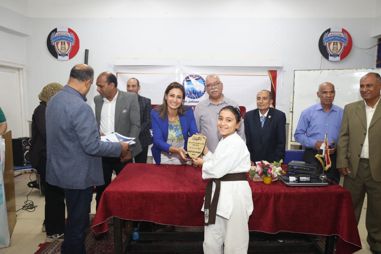 الملتقى الشبابي لدعم الفرق الرياضية في الخارجة (47)