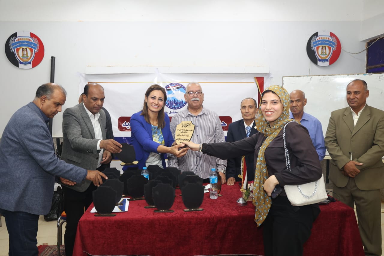 الملتقى الشبابي لدعم الفرق الرياضية في الخارجة (56)