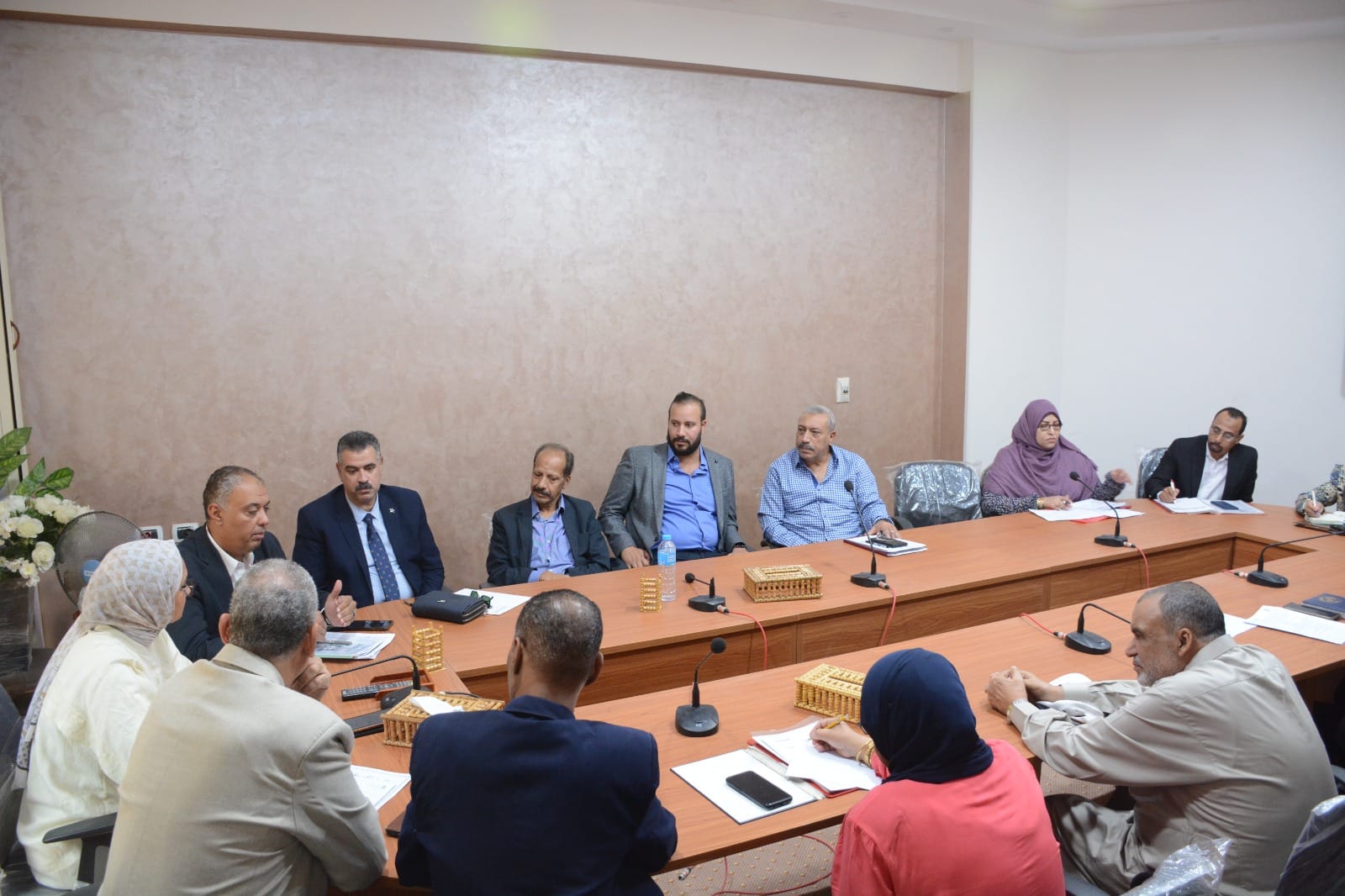 نائب محافظ الوادي الجديد تبحث إجراءات تفعيل البروتوكول الموقع مع البنك الأهلي (4)