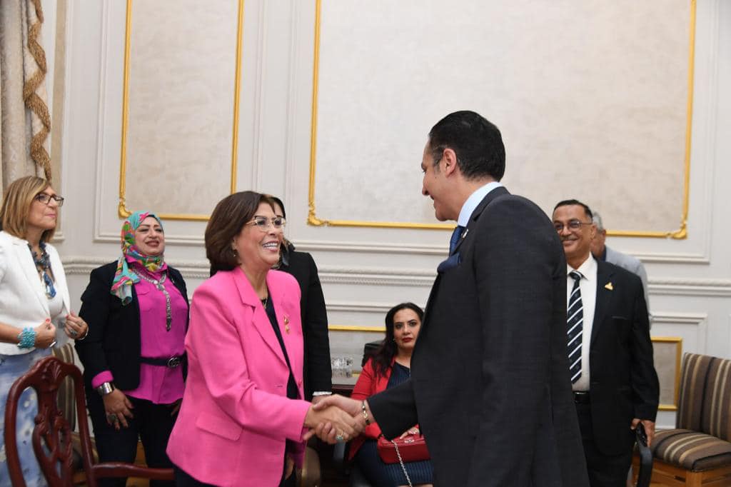 عبدالجواد يهنئ الفائزين في انتخابات اللجان النوعية