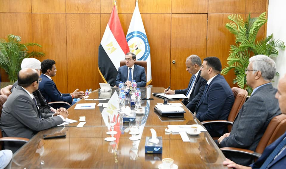 اجتماع لمناقشة تنفيذ مشروعات قيمة مضافة
