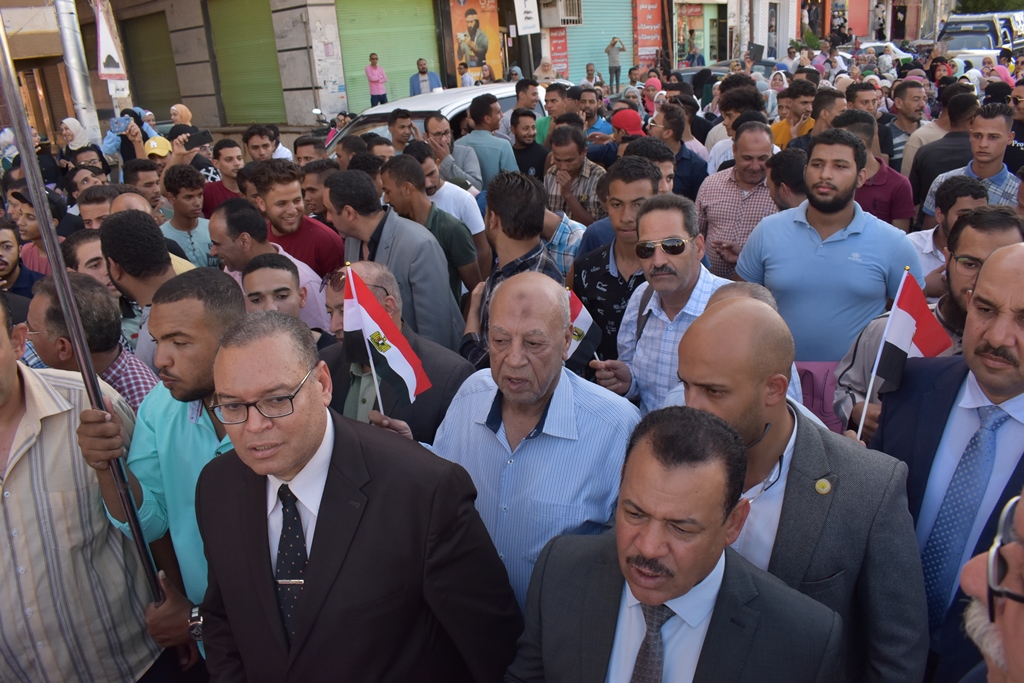 رموز العمل التنفيذي والشعبي والسياسي بالوادي الجديد خلال التظاهرات