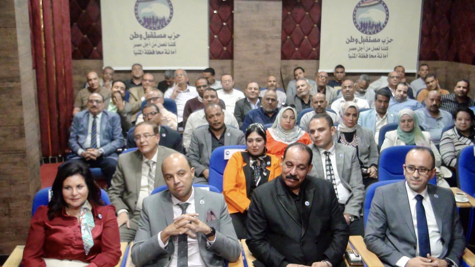 أمانة المهنيين المركزية تواصل اجتماعاتها في محافظات الصعيد لدعم الرئيس السيسي (5)
