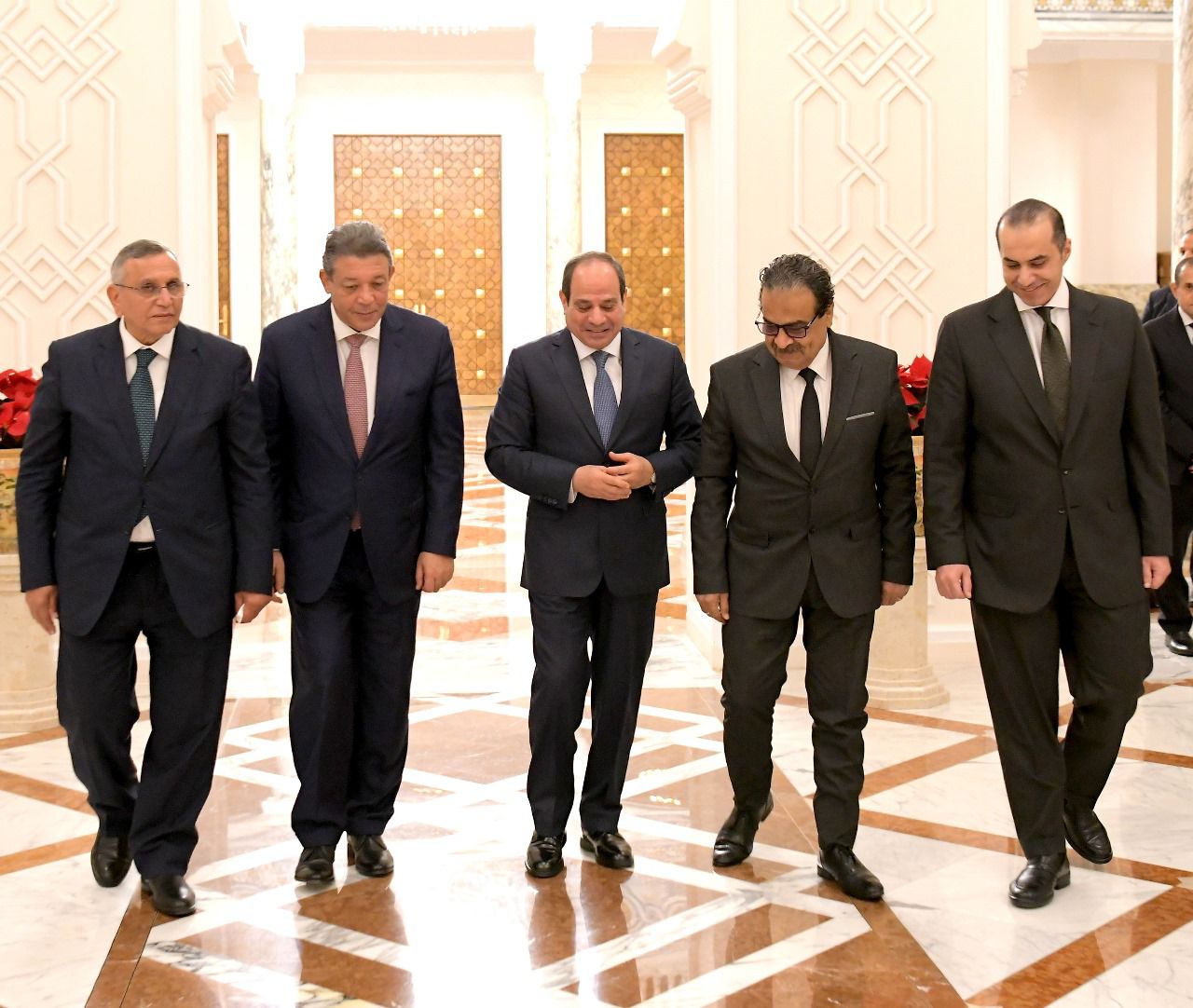 الرئيس السيسي يستقبل حازم عمر وفريد زهران وعبد السند يمامة بقصر الاتحادية