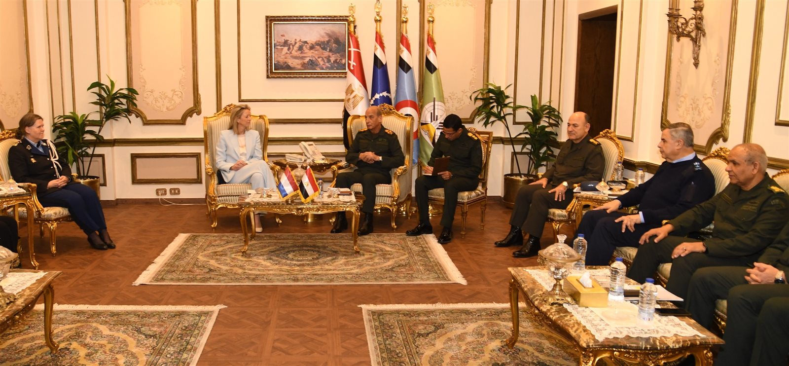 الفريق أول محمد زكي يلتقى وزير دفاع هولندا لبحث مستقبل التعاون العسكرى