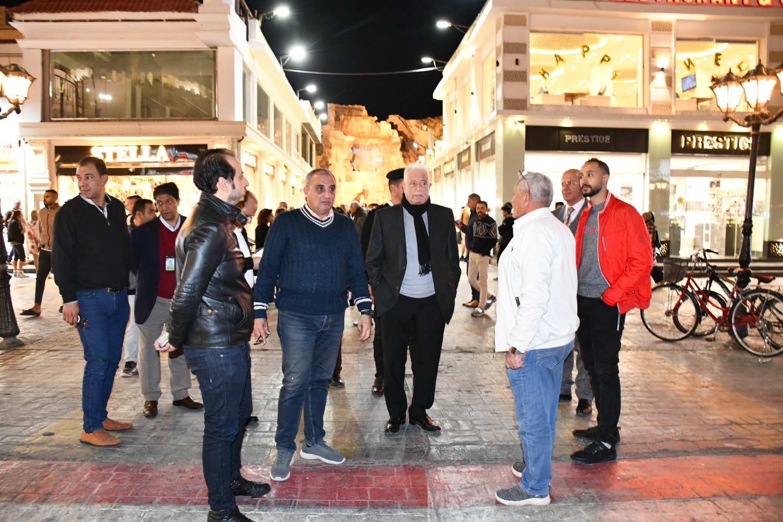 محافظ جنوب سيناء يتفقد استعدادات شرم الشيخ لاستقبال الكريسماس