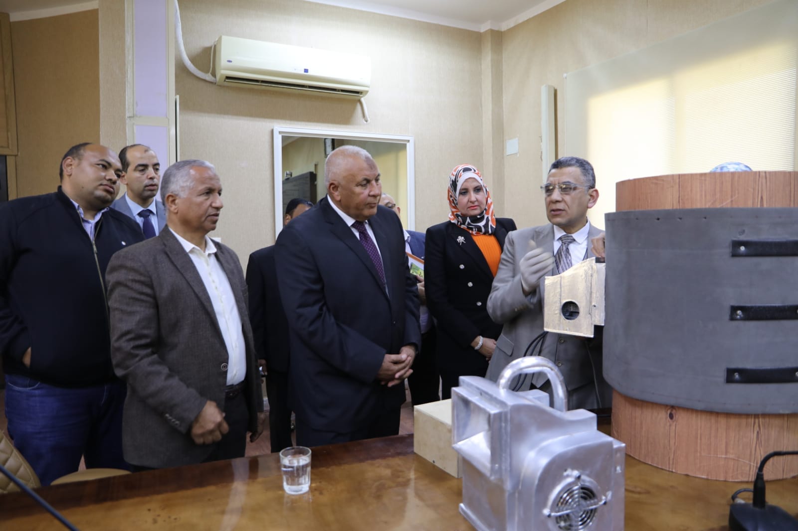 جهاز موجات صوتية لمكافحة سوسة النخيل الحمراء