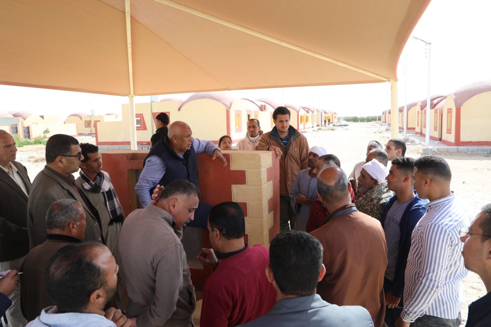 الزملوط يستمع لمطالب منتفعي مشروع بشاير الخير