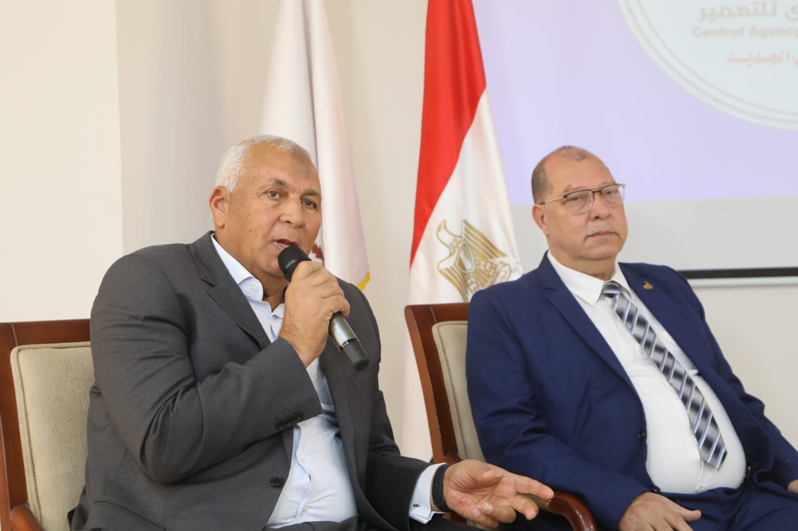 حفل تكريم رئيس جهاز تعمير الوادي الجديد