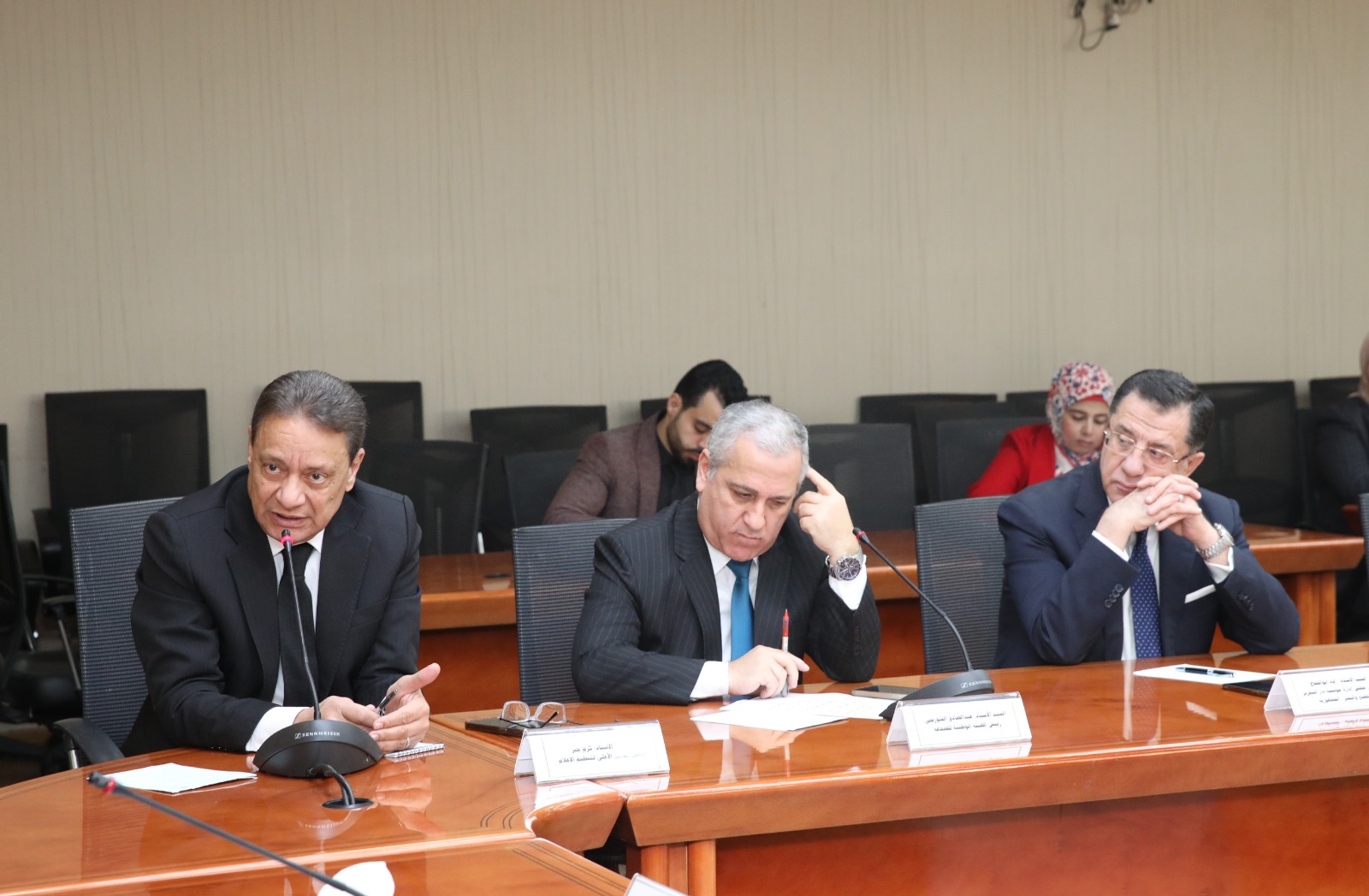 وزير المالية خلال لقائة رموز الصحافة والإعلام