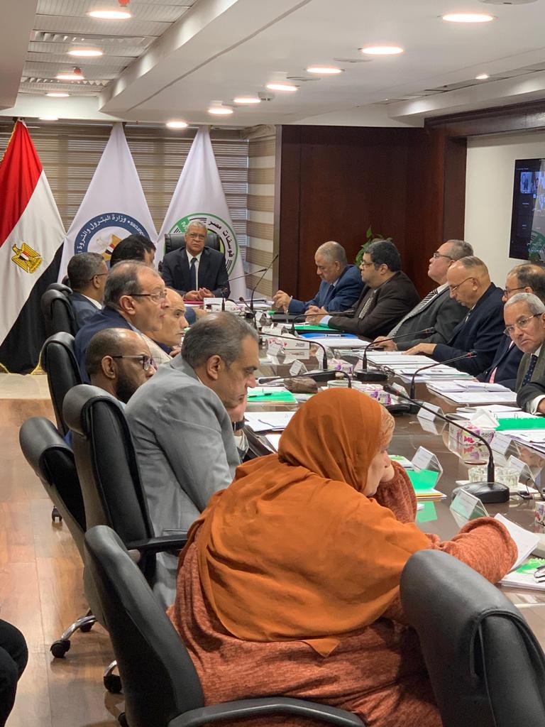 جانب من اجتماع الجمعية العمومية لفوسفات مصر