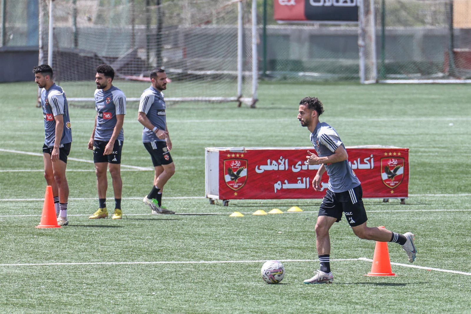 الأهلى يخوض تمرينه الأخير قبل السفر للكونغو