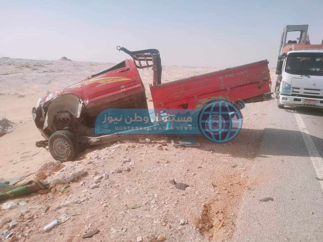 مصرع شخص واصبة اخر في انقلاب سيارة ربع نقل بالوادي الجديد