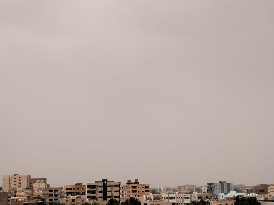 انخفاض شديد في درجات الحرارة وسحب كثيفة تغطي أنحاء الوادي الجديد (1)