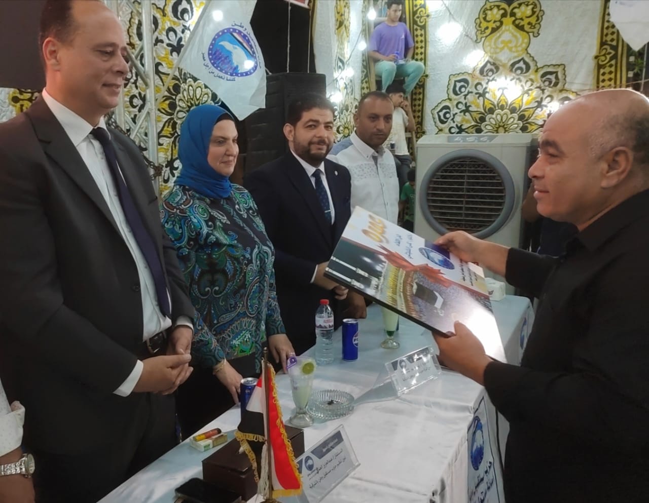 b9826fe1-26bf-4339-a1c3-9c4a47758efe