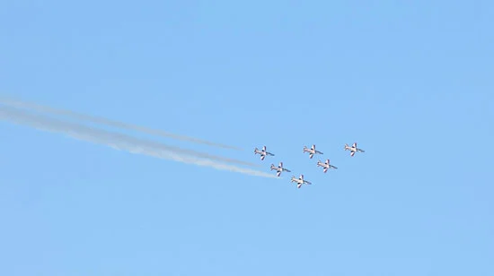 7029-عروض-جوية-فى-مهرجان-العلمين-(4)