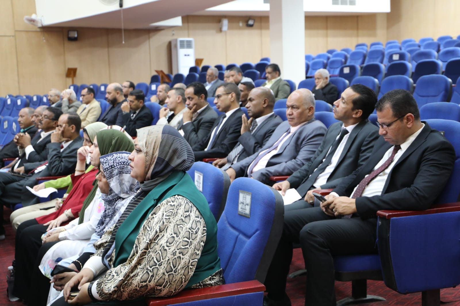 اجتماع المجلس التنفيذي للوادي الجديد (2) - Copy
