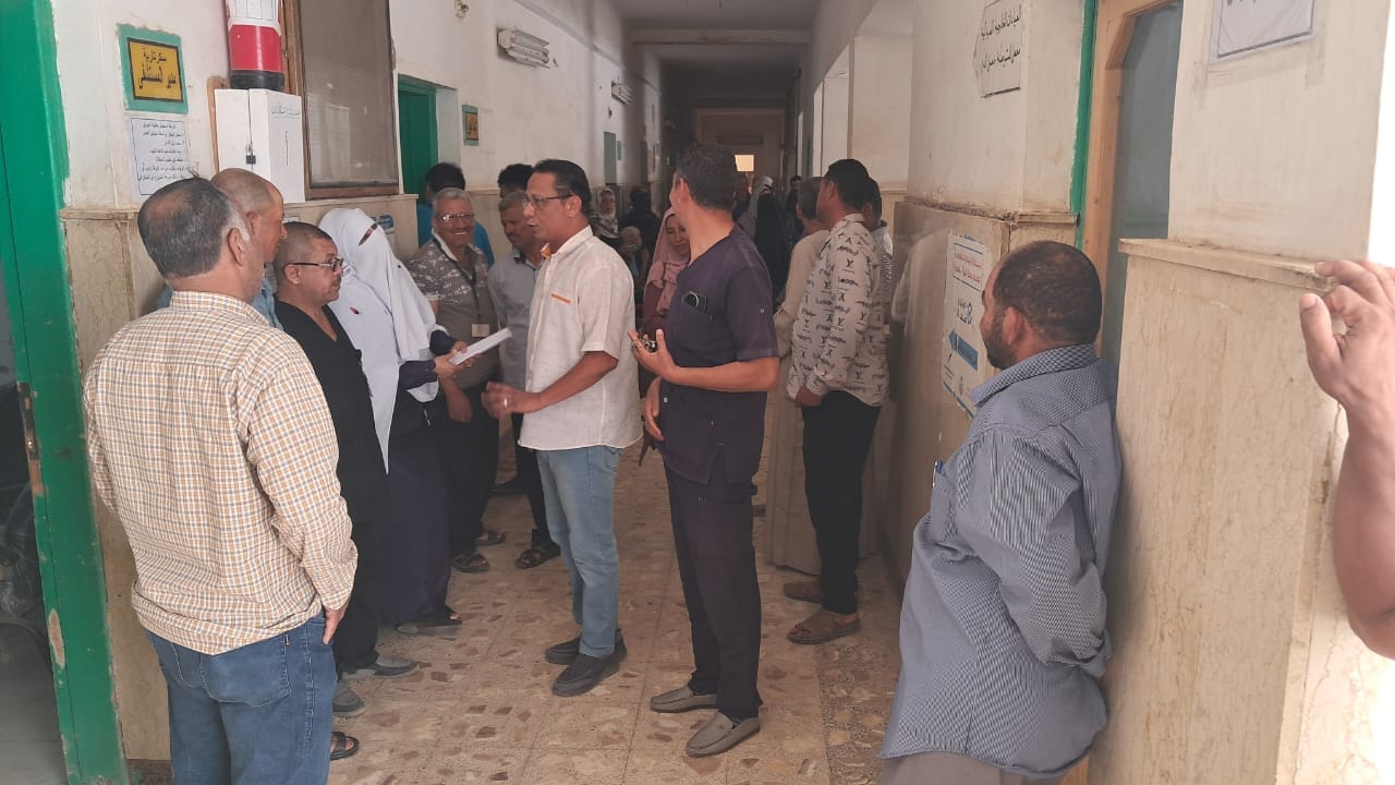 قافلة طبية مجانية لابناء الوادي الجديد (2)