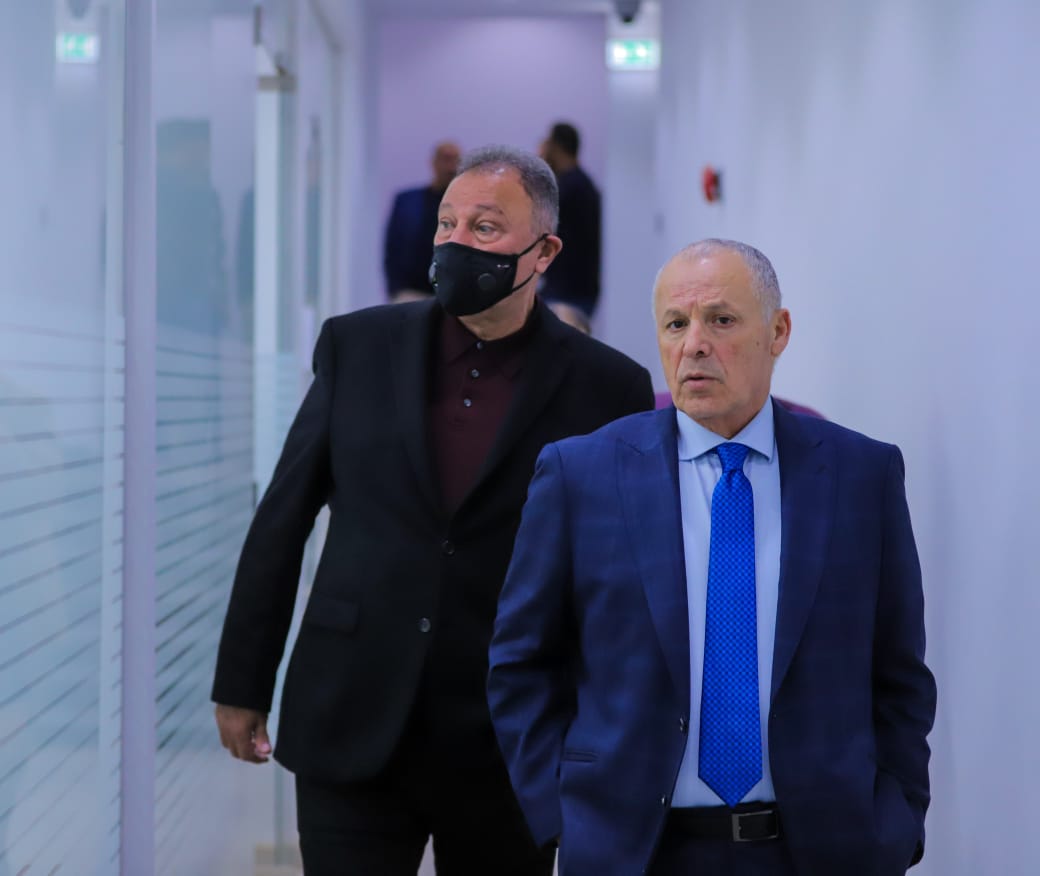 960c4dd5-91ca-4b09-819b-031ce86f867b