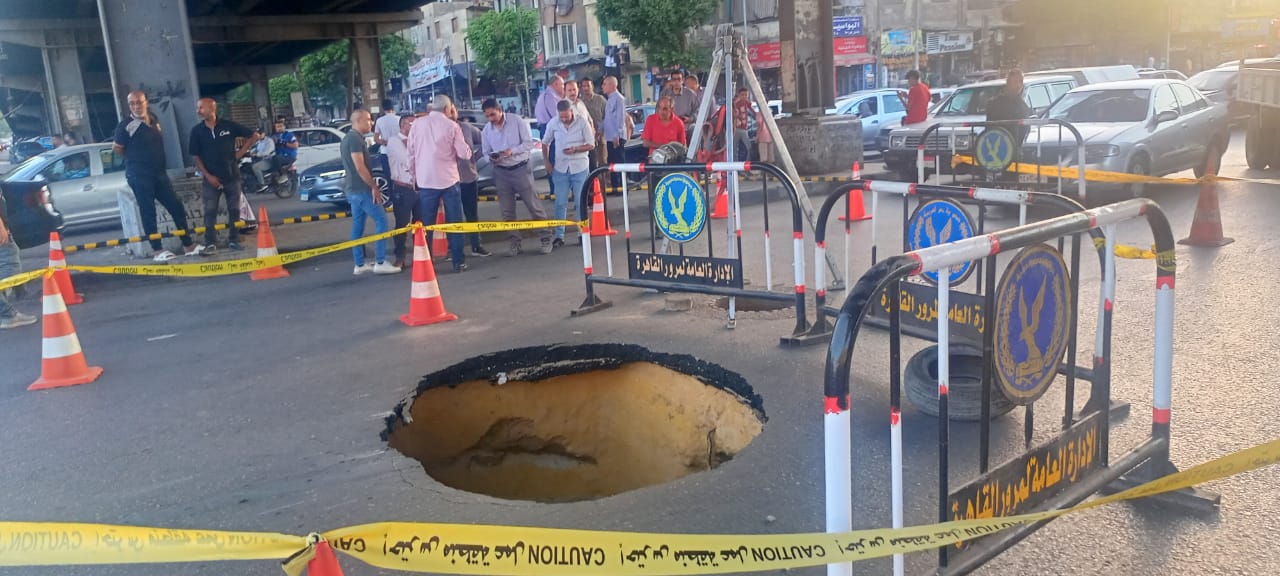 125885-هبوط-أرضي-بميدان-التجنيد--(3)