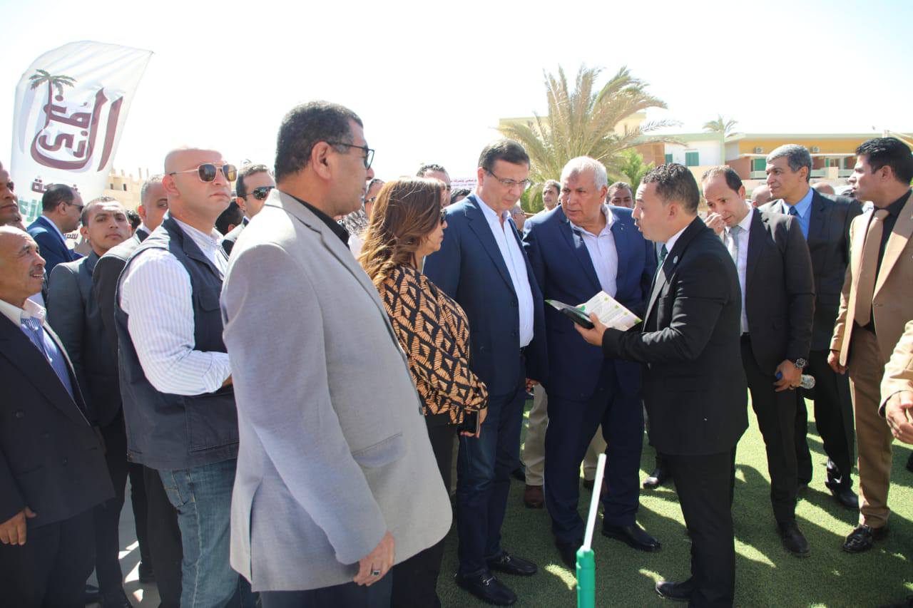 وزيرا الزراعة والتنمية المحلية ومحافظ الوادي الجديد يفتتحون فعاليات معرض EGY AGRI الزراعي في نسخته ا