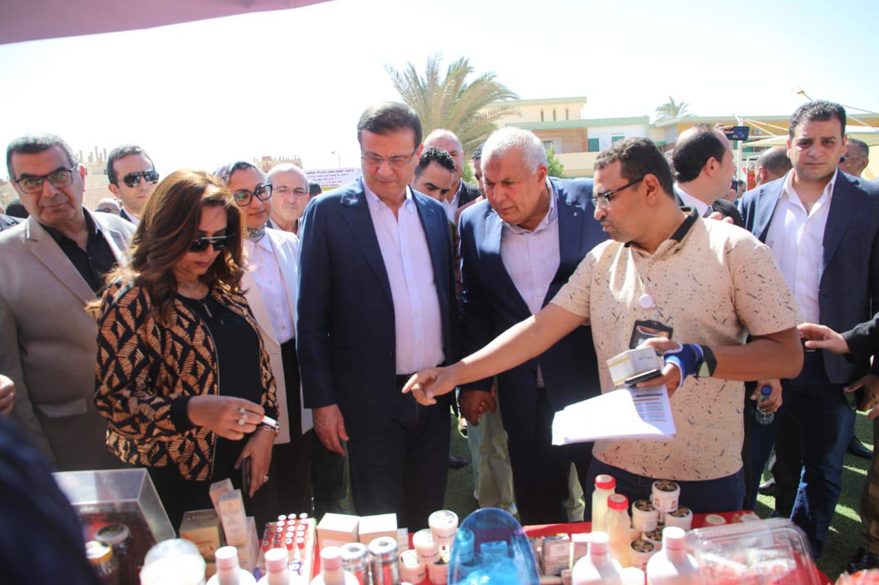 وزيرا الزراعة والتنمية المحلية ومحافظ الوادي الجديد يفتتحون فعاليات معرض EGY AGRI الزراعي في نسخته ا