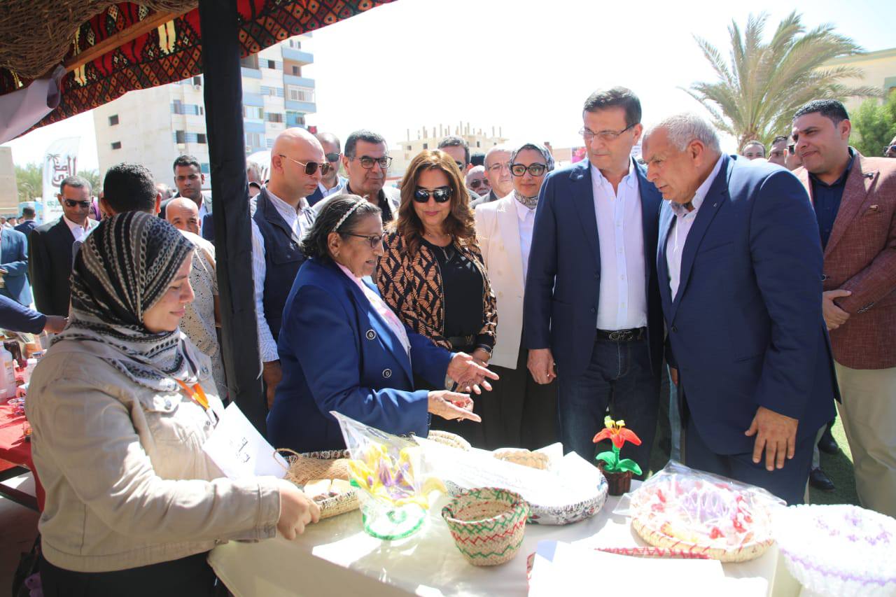 وزيرا الزراعة والتنمية المحلية ومحافظ الوادي الجديد يفتتحون فعاليات معرض EGY AGRI الزراعي في نسخته ا