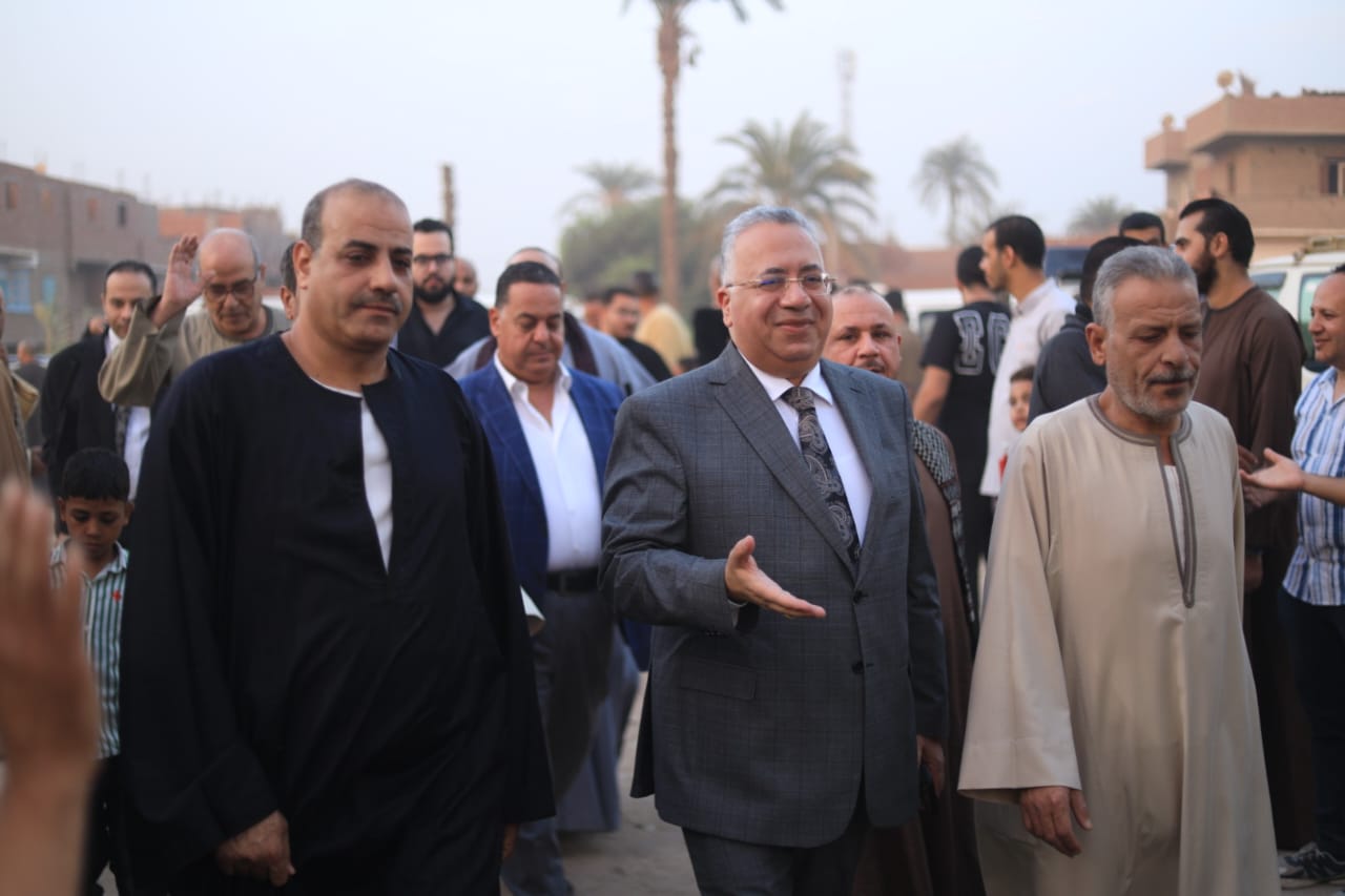 ec8bd8f6-6b7e-481d-aa76-985704635260